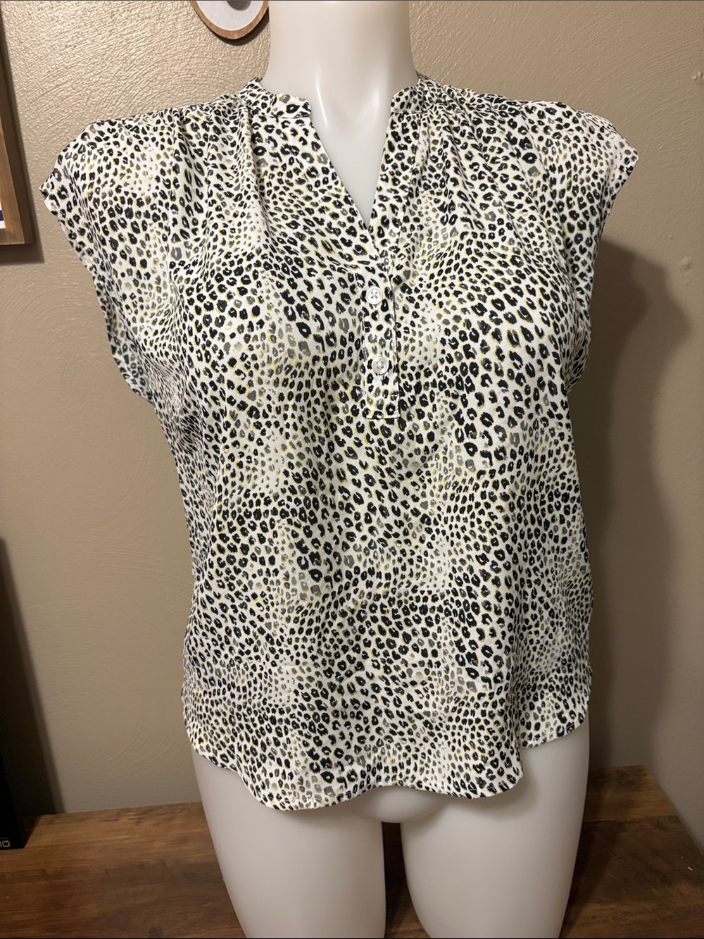 Banana Republic White and Black Leopard Print Cap-Sleeve Blouse